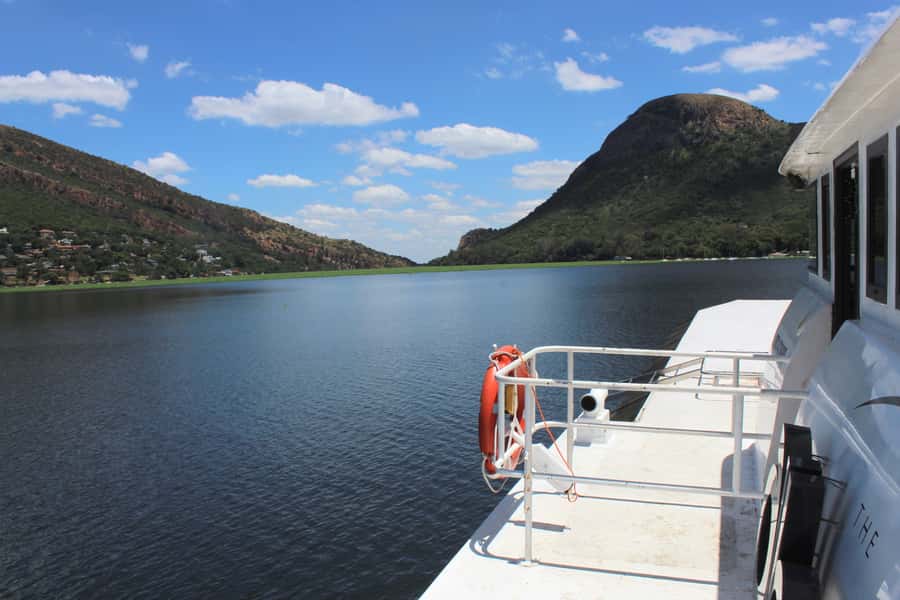 Hartbeespoort Dam: The Luxury Alba Boat Cruise with Food - The Meerhof Railway Bridge marks a change in scenery