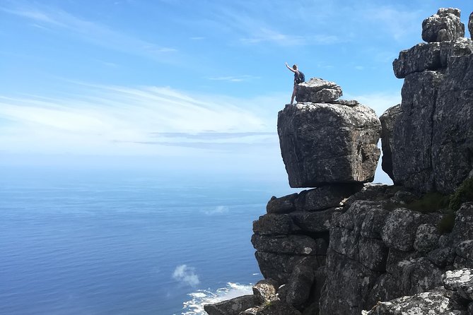Hike Table Mountain or Lions Head in Cape Town Like a Local - The payoff: Cape Town, ocean, and Table Mountain