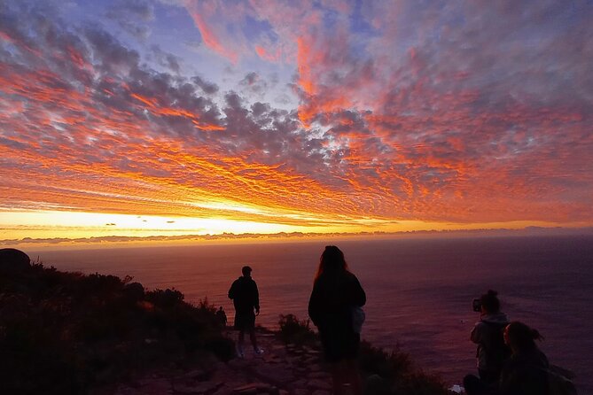 Hiking Lion's Head Sunrise or Sunset - Starting at Signal Hill Road