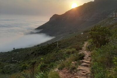 Hiking Table Mountain sunrise via Platteklip Gorge Morning Hike