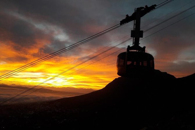 Hiking Table Mountain via India Venster Morning Hike - What to pack for the four-hour climb