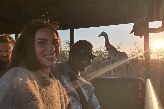 Hluhluwe-Imfolozi Park Full Day Big 5 Safari Tour - Breakfast at a park picnic stop