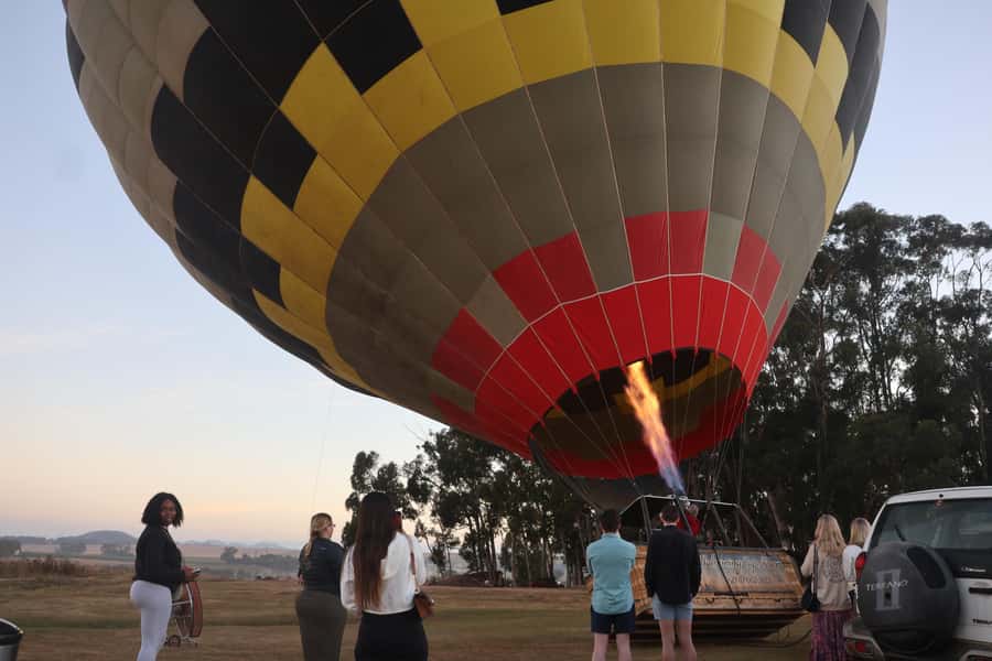 Hot air Balloon and Cape Winelands Private guided tour - Crossing to Franschhoek