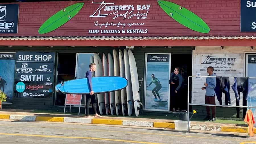 Jeffreys Bay: Learn to Surf Group Lesson - Why Jeffreys Bay works for first-time surfers