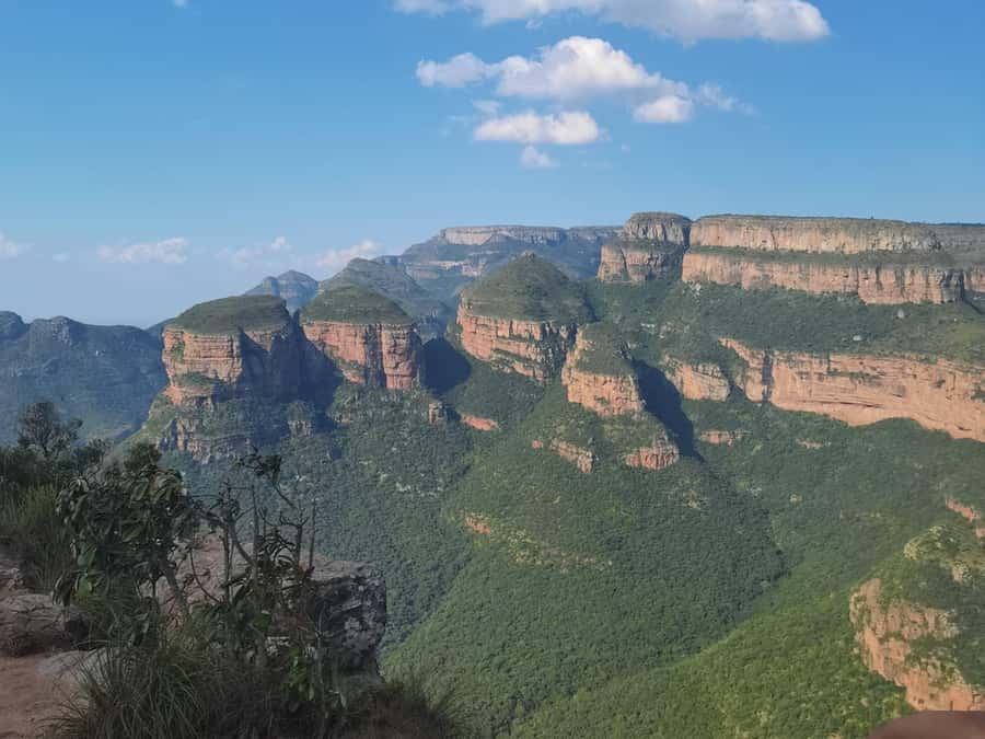 Johannesburg: 3-Day Panorama Tour with Kruger Park Safari - Day one: Dullstroom begins the journey