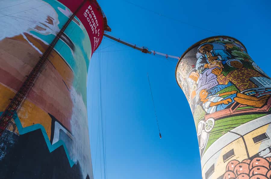 Johannesburg and Soweto Apartheid Full Day Tour w/Lunch - Lunch at a Soweto shebeen