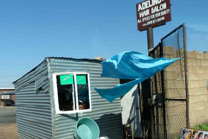 Johannesburg and Soweto Private Guided Tour with Shebeen Lunch. - Soweto and lunch on Vilakazi Street