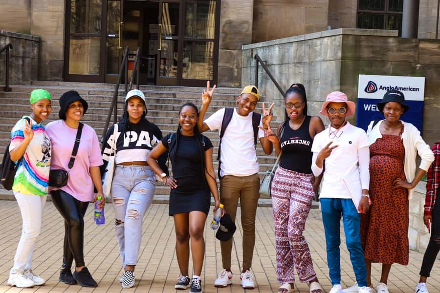 Johannesburg: Architectural Walking Tour - Library Gardens and the city’s starting point