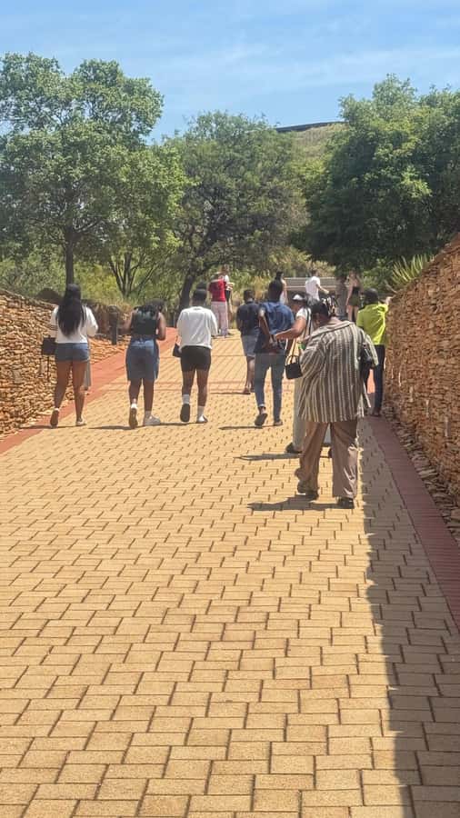 Johannesburg: Cradle of Humankind & Harties Aerial Cableway - Driving to Hartbeespoort and Boarding the Cableway