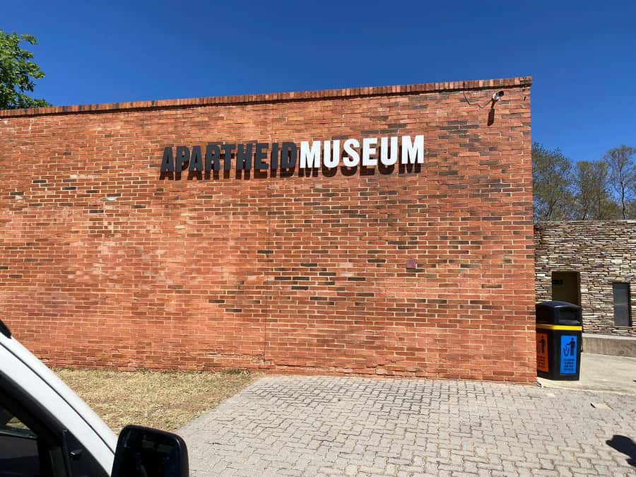 Johannesburg: Full-Day Tour with Soweto and Apartheid Museum - Five things to know before you book