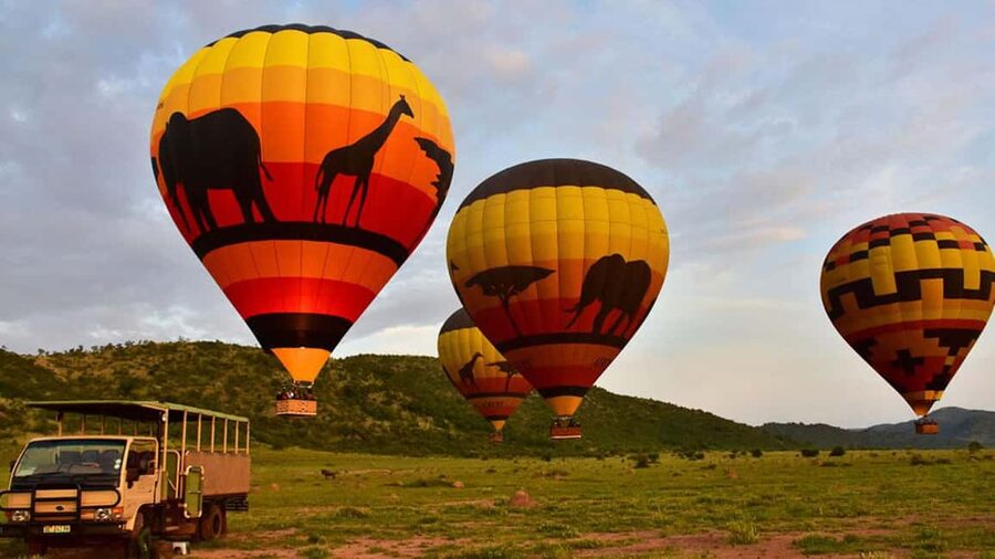 Johannesburg: Hot Air Balloon Flight - A sunrise start north of Johannesburg