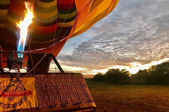 Johannesburg: Hot Air Balloon Flight along Magalies Valley - Coffee, muffins, and the sight of balloons taking shape