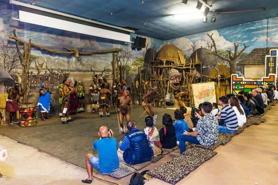Johannesburg: Lesedi Cultural Village Guided Tour - Leaving Johannesburg for Lesedi Cultural Village