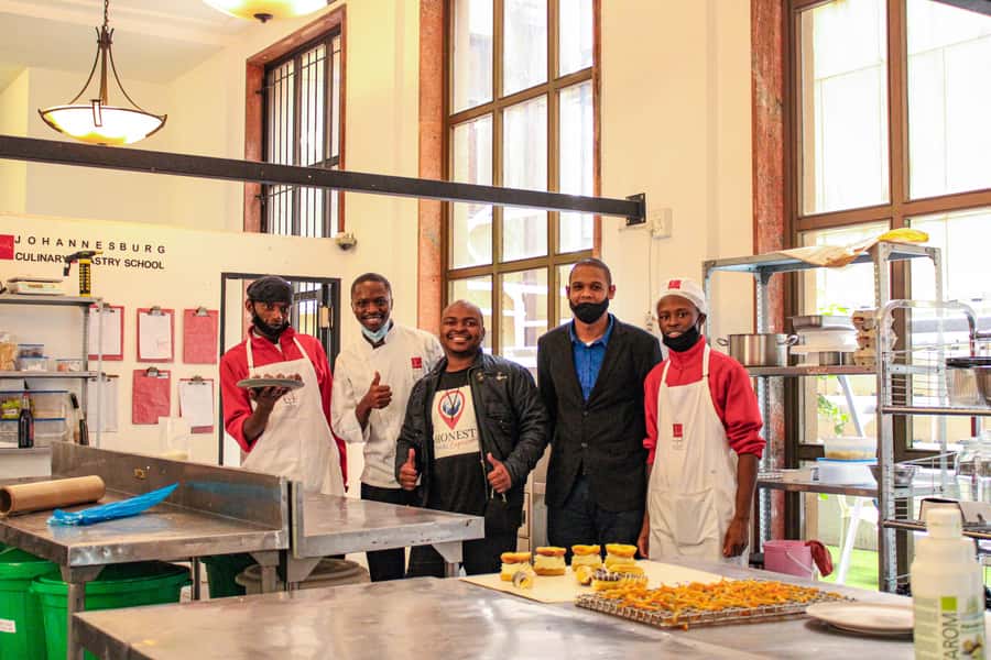 Johannesburg: Local Food Tasting Guided Walking Tour - Maboneng’s food-and-art route