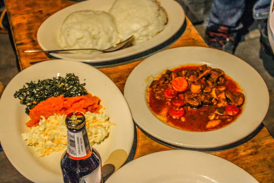 Johannesburg: Local Food Tasting Guided Walking Tour - What the guides add