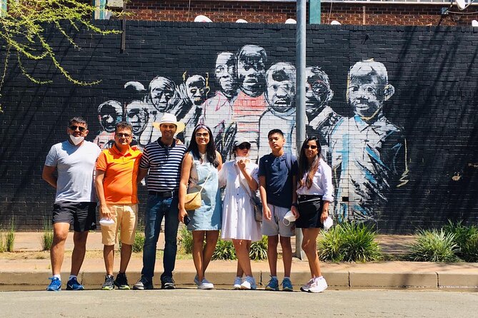 Johannesburg: Maboneng Street Art & Culture Tour - How the guides shape the experience