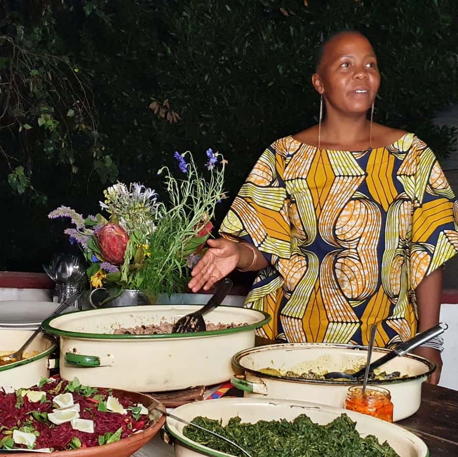 Johannesburg: Pan-African Cooking & Dinning Experience - Eating Together Around the Kitchen Table