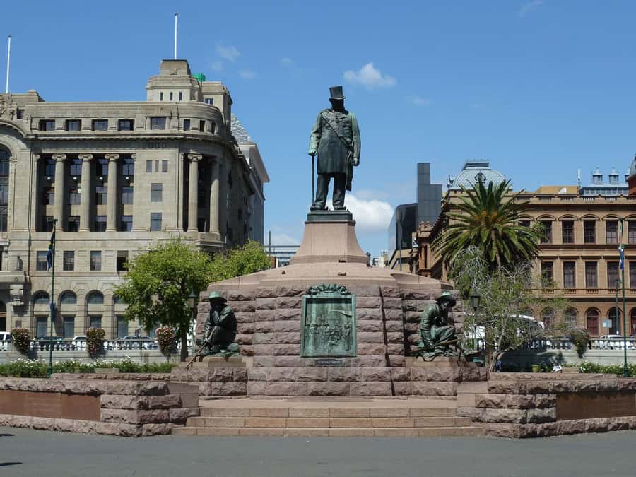 Johannesburg: Pretoria and Cullinan Diamond Mine Tour - Why this tour works so well in one day