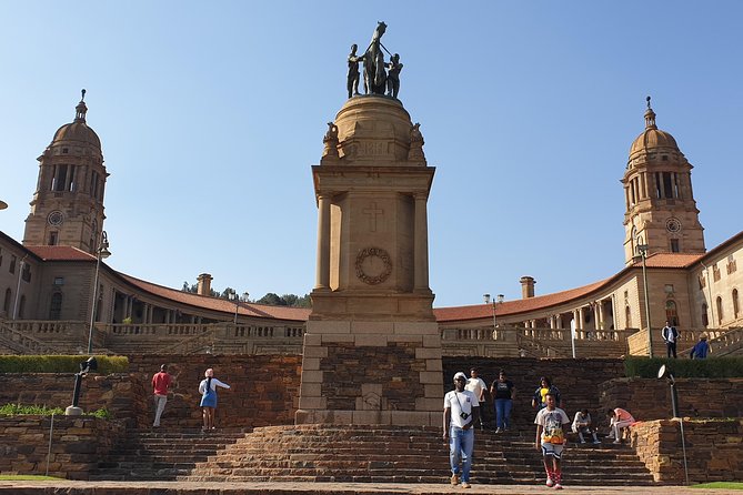 Johannesburg & Pretoria Photo Tour - What the guide adds to the day