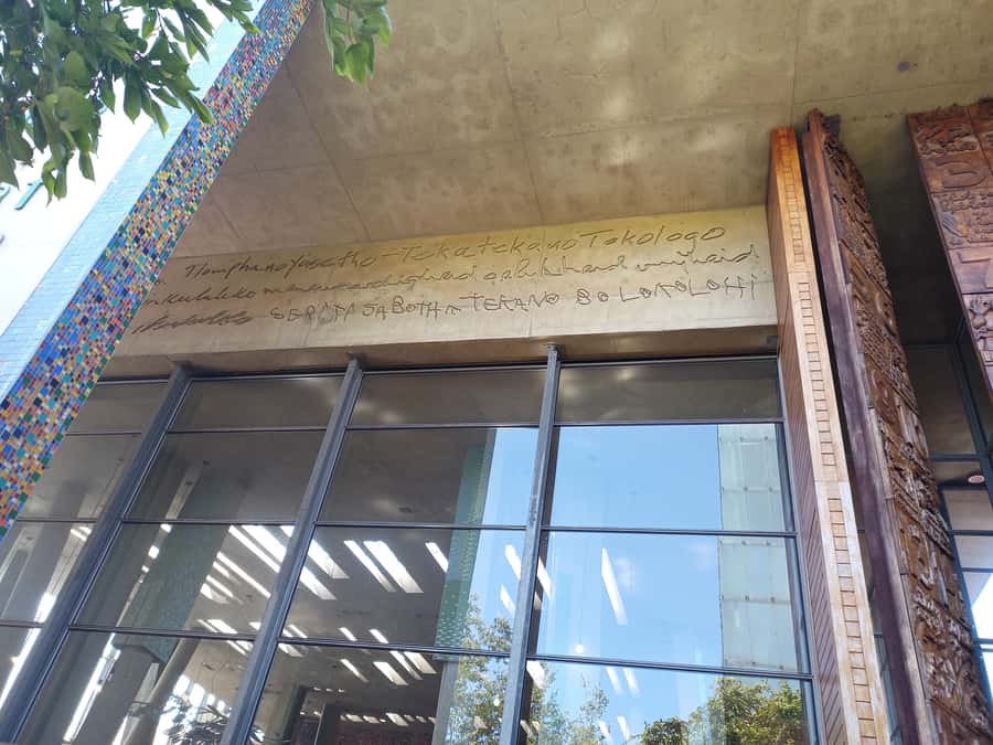 Johannesburg: Private Guided City Tour with Apartheid Museum - 12:30 p.m. and two hours inside the Apartheid Museum