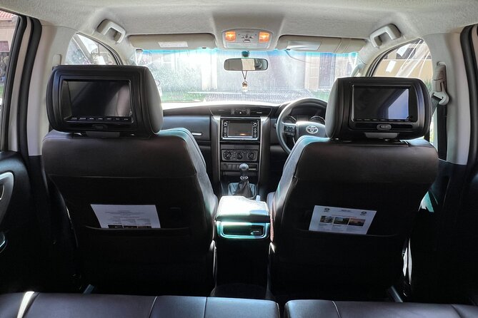 Johannesburg: Private Transfers from Airport to Hotel/Game Lodge - Why a private group vehicle can be good value