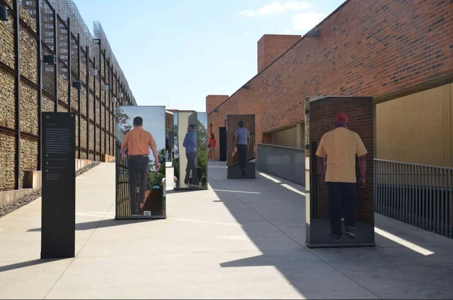 Johannesburg: Private Walking Tour with a Local - The guide makes or breaks the experience