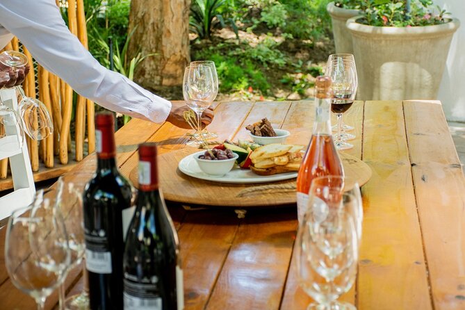 Johannesburg: Wine Tasting and Cableway Half Day Tour - Cape-style wine tasting with cheese for two
