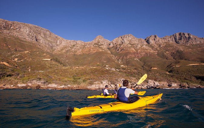 Kayak Chapman's Peak and Karbonkelberg in Hout Bay - Paddling beneath Chapmans Peak