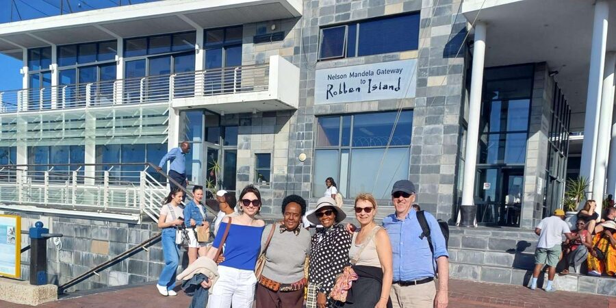 Kirstenbosch Garden, Bo-Kaap-Penguins & Cape Peninsula Tour - Kirstenbosch gives you 90 minutes among Cape plants