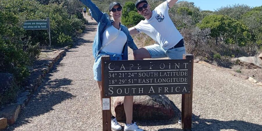Kirstenbosch Garden, Bo-Kaap-Penguins & Cape Peninsula Tour - Crosses, ostriches, and Chapmans Peak
