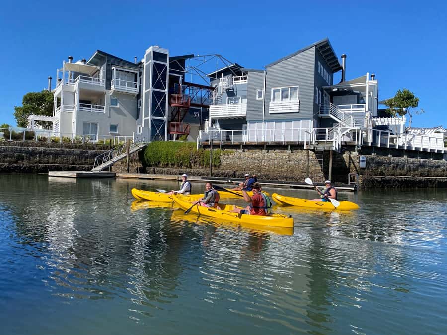 Knysna Kayak Hire - One hour across the Knysna Lagoon