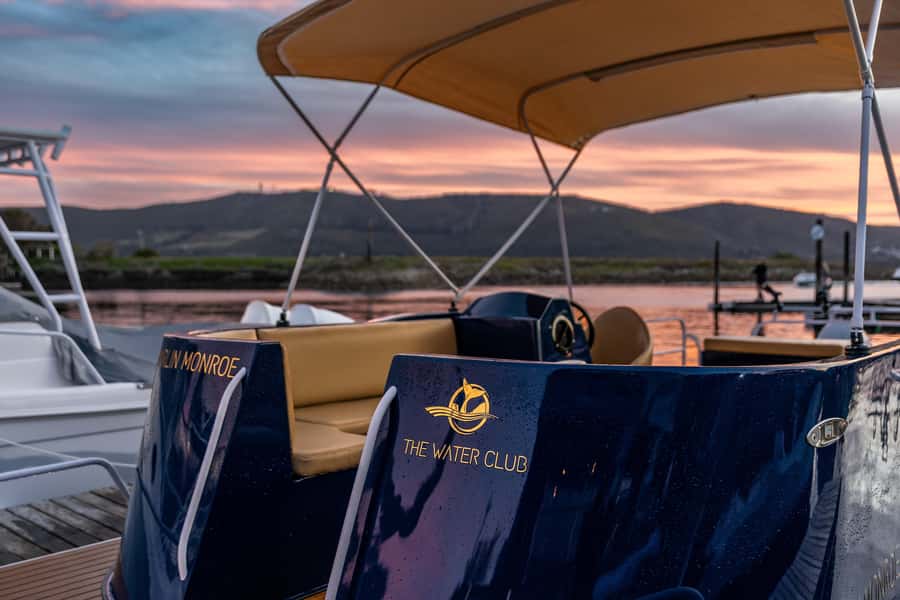 Knysna Lagoon: Pontoon Sunset Cruise - What the pontoon format means for you