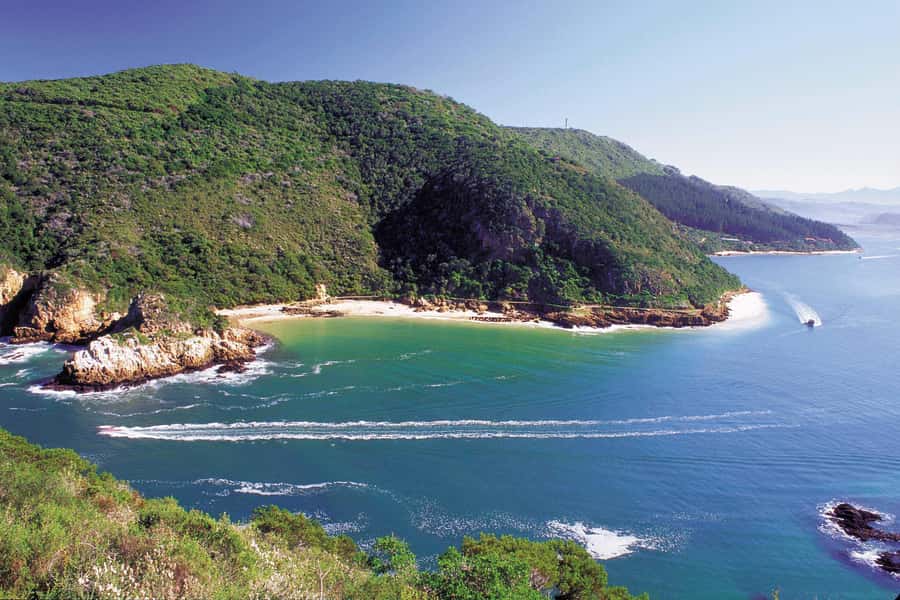Knysna: Luxury Catamaran Marine Adventure Tour - Setting out from Thesen Island