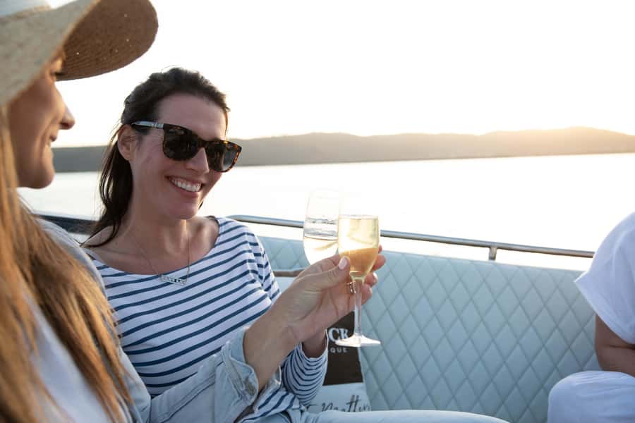 Knysna: Private Sunset Cruise on Knysna Lagoon - Reaching the Knysna Heads