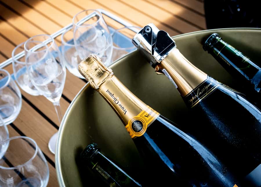 Knysna: Private Sunset Cruise on Knysna Lagoon - Who will enjoy Bella Vita most?