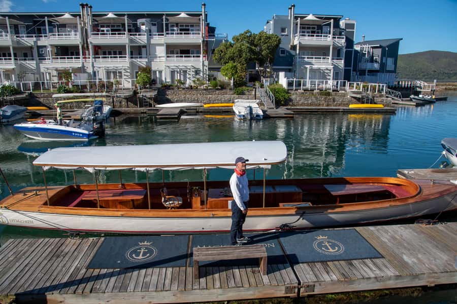 Knysna: Sightseeing Cruise on Coquette - Meeting the boat on Thesen Island