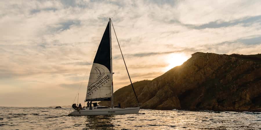 Knysna Sunset Sailing Cruise with Light Dinner and Wine - Who Should Book This Cruise?