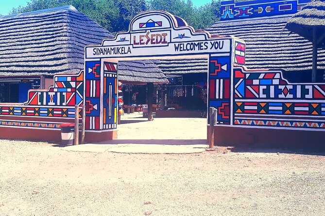 Lesedi Cultural Village Tour - The drive begins with useful local context