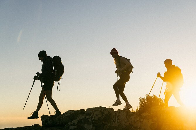 Lion's Head Hike-sunrise/sunset with professional private guide - Chains, ledges, and the final scramble