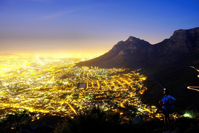Lion's Head Sunset Hike in Cape Town - Starting on Signal Hill Road