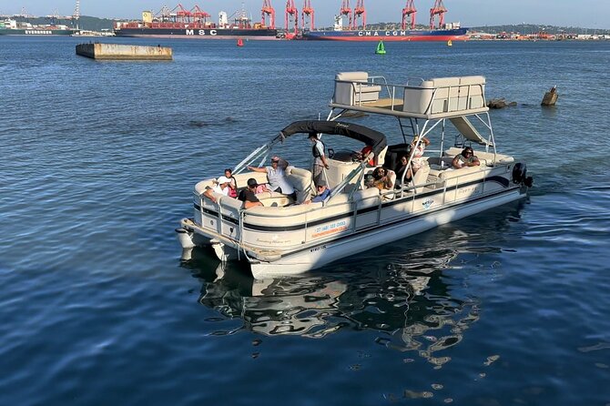 Luxury Harbour Ocean Boat Cruise - What the pontoon boat feels like