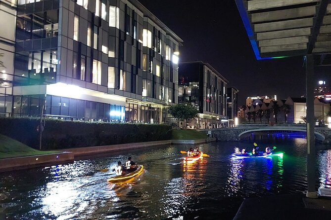 Night Kayaking in Battery Park V&A Waterfront - Sunset color, waterfront lights, and the night atmosphere