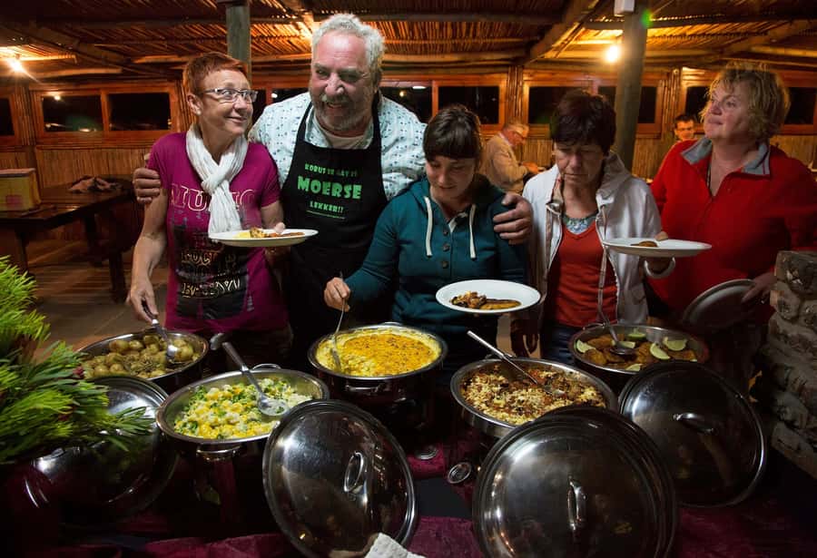 Oudtshoorn: Swartberg Mountain Pass Tour with Country Lunch - Who will enjoy this most?