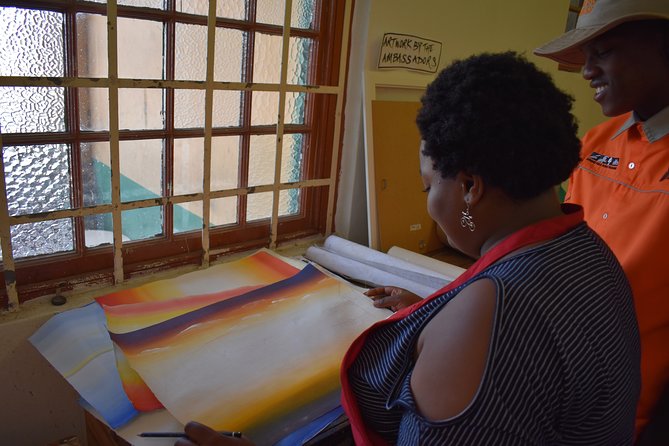 Painting & Drawing Jam with an Artist Activist w/ Kids add-on - Who should book this Langa experience