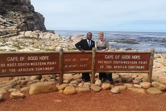 Penguins Viewing, Cape of Goodhope and Winelands Region - Morning at Boulders Beach with the penguins