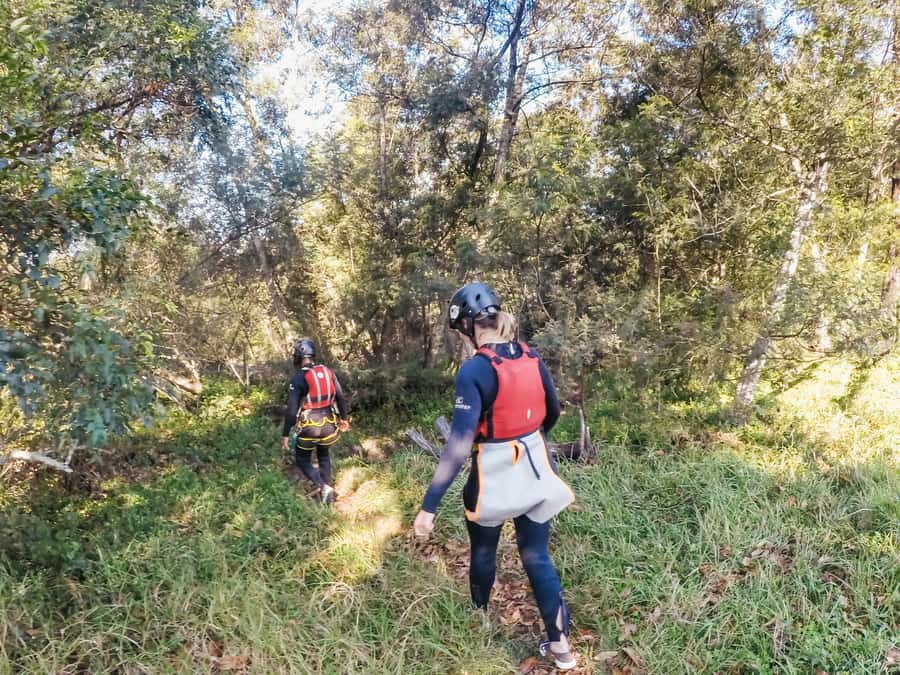 Plettenberg Bay: Canyoning Trip - From base camp to the first 25-meter abseil