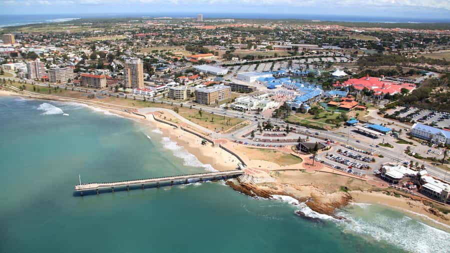 Port Elizabeth: 4x4 Wildlife Safari & City Sightseeing Tour - Guides and handling a late ship arrival