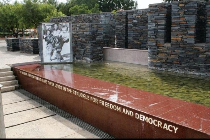 Pretoria, Soweto and Apartheid Museum Guided Day Tour from Johannesburg Private - Soweto and the 1976 youth uprising