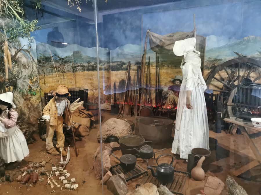 Pretoria Tour-Voortrekker Monument, Town, Union Buildings - A drive through Jacaranda City and embassy country