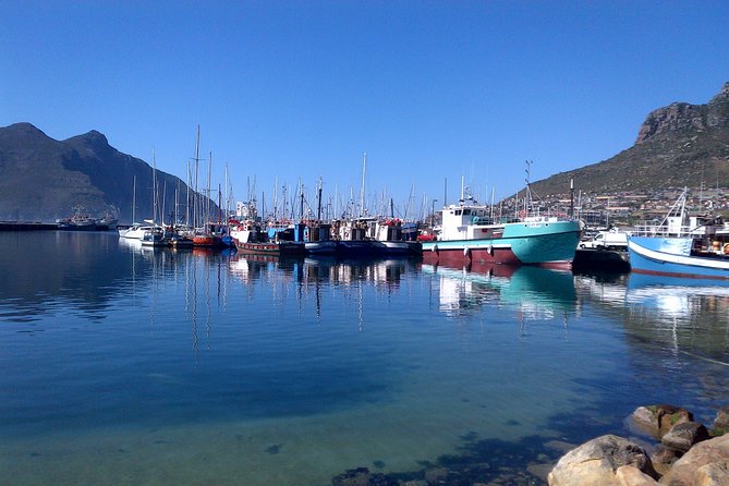 Private Cape Peninsula + Kirstenbosch Garden Full Day Guided Tour - Ou Kaapse Weg and the return toward Kirstenbosch
